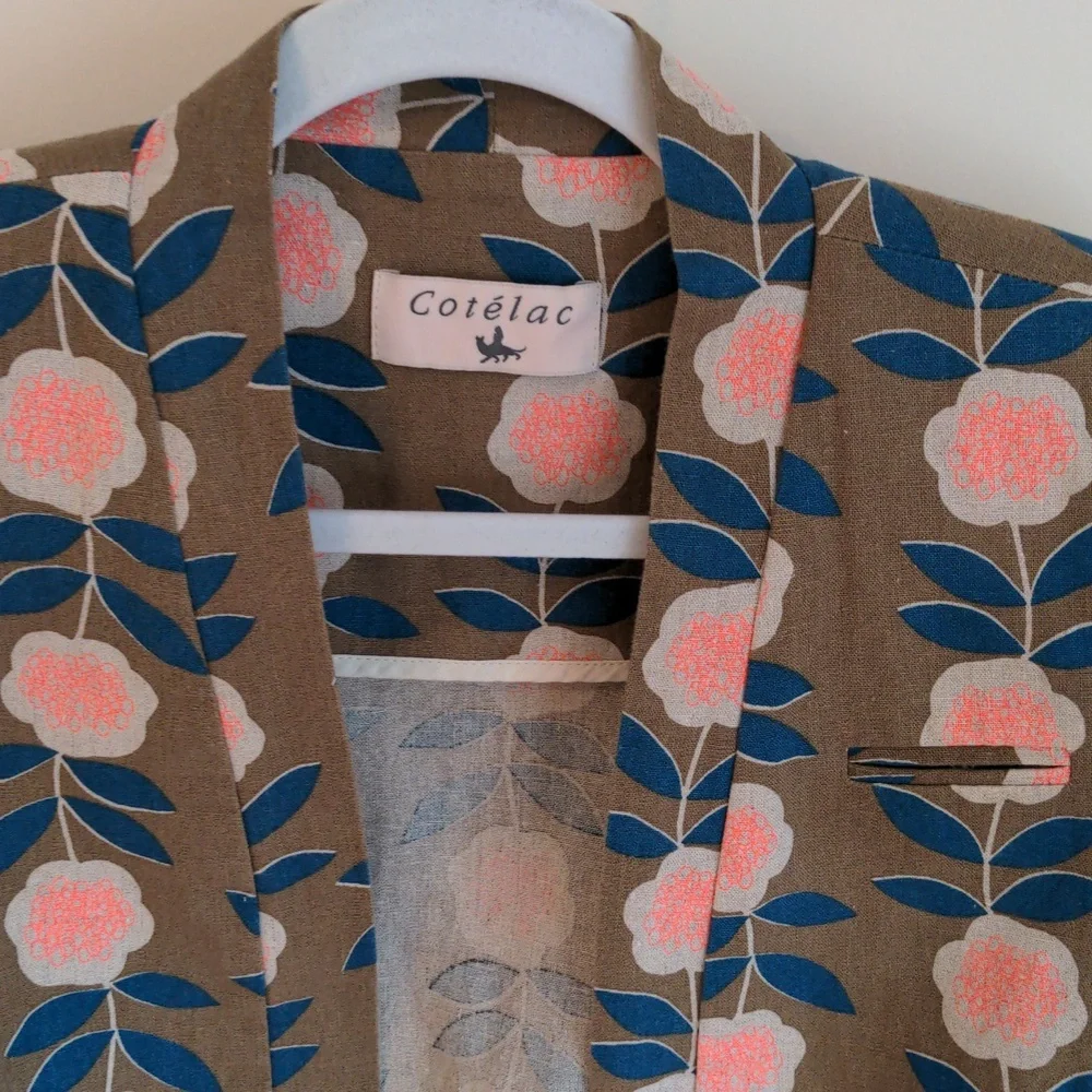 Jacket - Picture 2 of 3